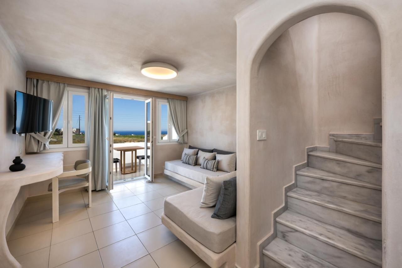 Aelia Luxury Suites Karterados  Exterior foto Suite