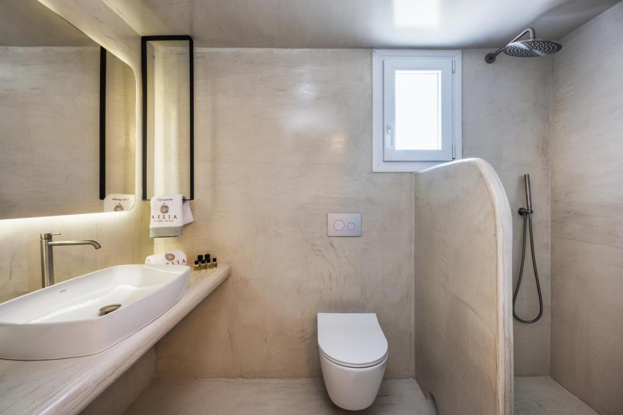 Aelia Luxury Suites Karterados  Exterior foto Bathroom